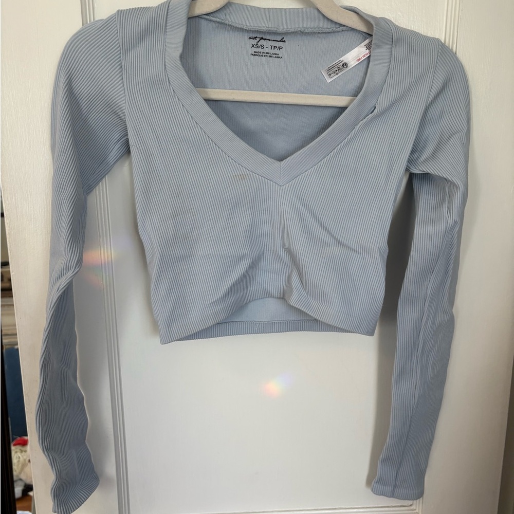 Urban Outfitters Light Blue Ribbed V-Neck Long Sleeve Crop Top